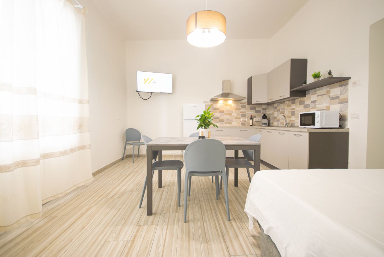 [La Caletta Centro] Bilocale • Mare a piedi • — appartamento a La Caletta