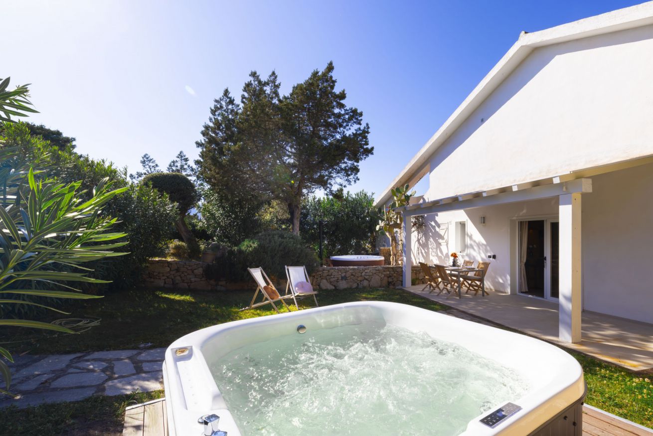 [Private Veranda and Garden] - Fico d'India Suite — foto 2 di 8