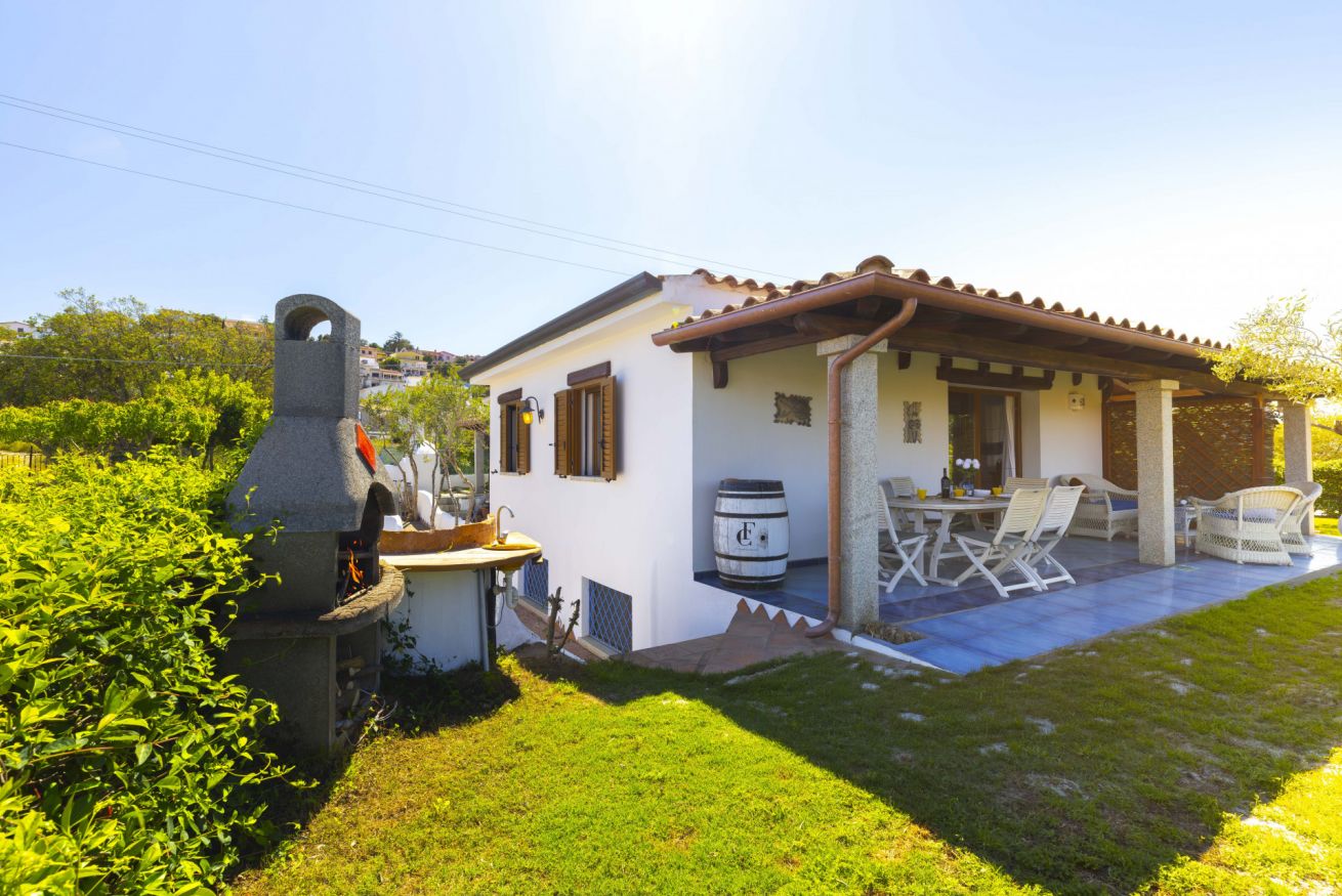 [Sa Petra Ruja] Patio & BBQ • 300mt dal Mare — foto 2 di 8