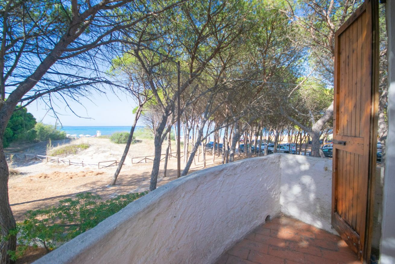 [San Giovanni] Villa con accesso sulla spiaggia — foto 2 di 8