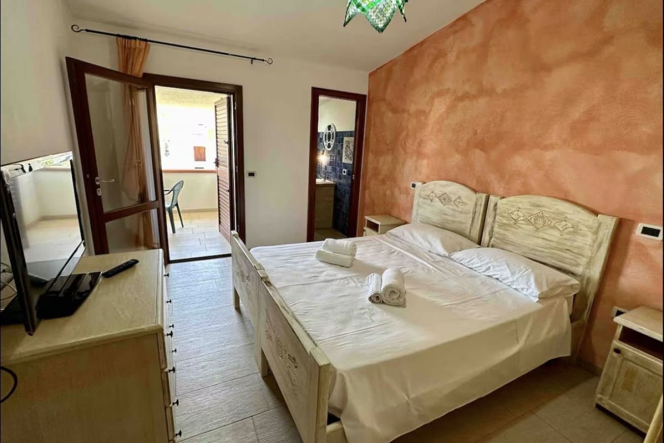 [S'ozzastru] Villa a 300 Metri Dal Mare — foto 2 di 8
